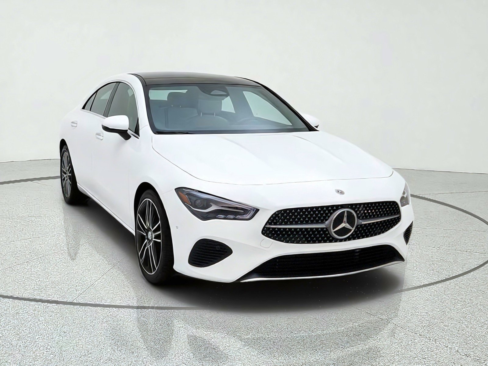 Certified Used 2026 Polar White Mercedes-Benz CLA 250 image 4