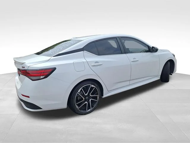 Used 2024 White Nissan SR image 8