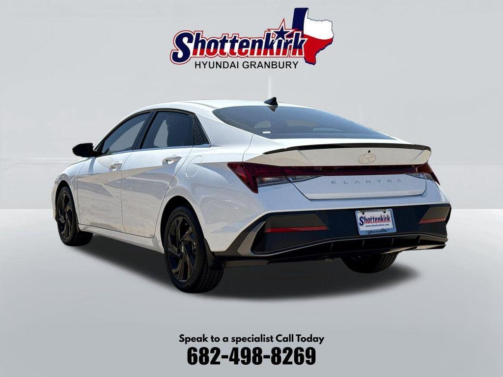 New 2026 White Hyundai SEL Sport Premium image 8