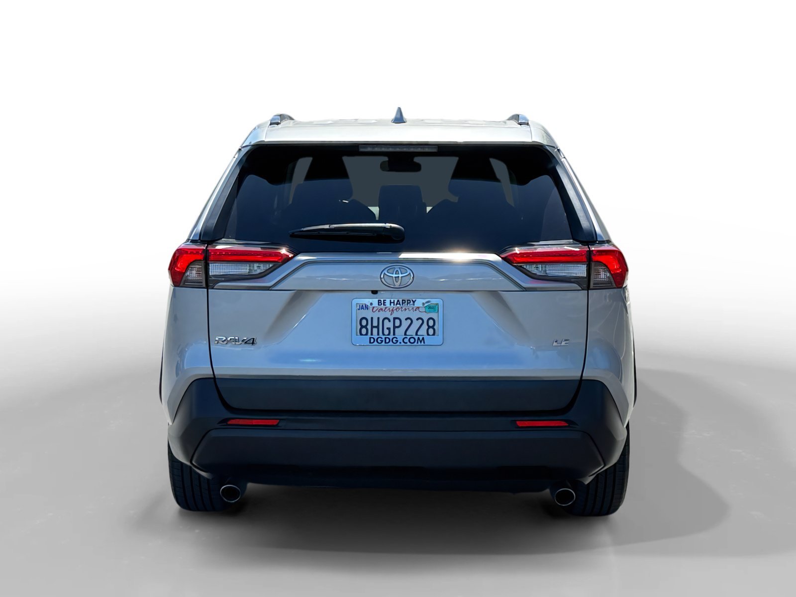 Used 2019 Silver Sky Metallic Toyota LE image 4