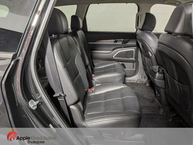 Used 2021 Black Kia EX image 43