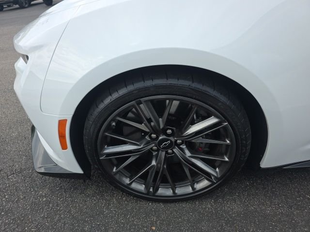 Used 2023 White Chevrolet ZL1 image 14