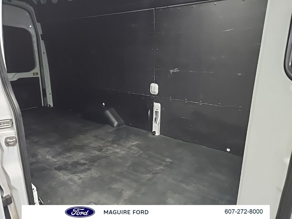 Used 2025 White Ford Base image 15