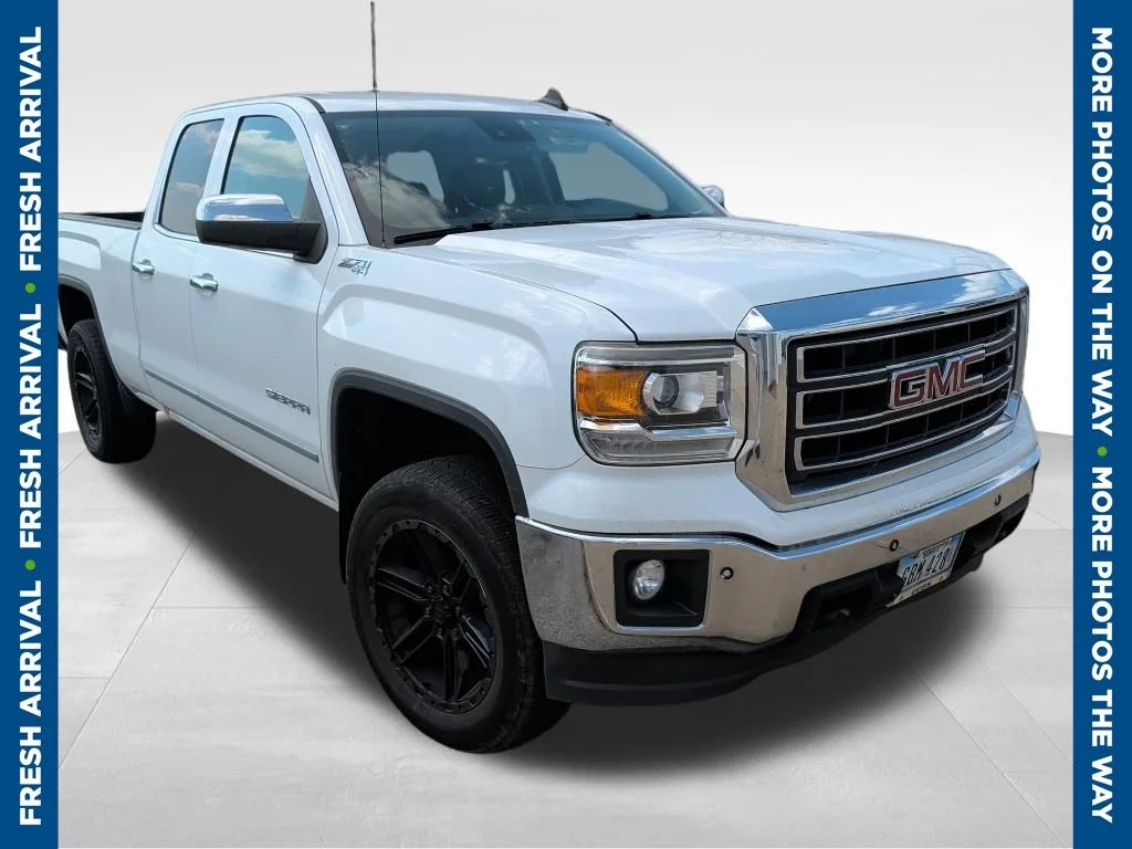 Used 2015 White GMC SLT image 1