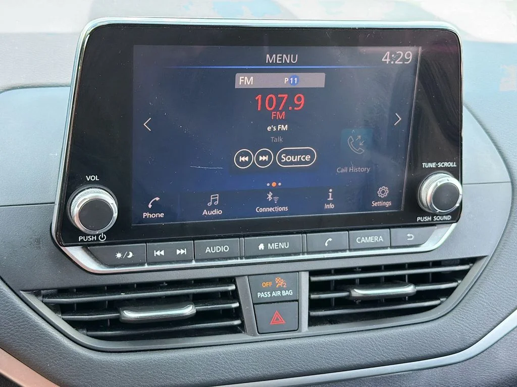 2022 Nissan Altima SV - Photo 11