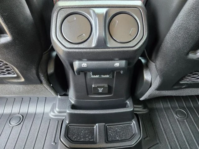 Used 2020 Gray Jeep Unlimited Rubicon image 15