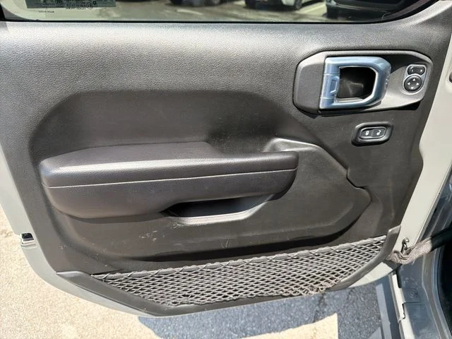Used 2021 Gray Jeep Unlimited Sport Altitude image 17