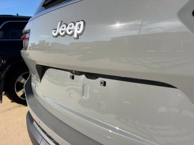 New 2027 Gray Jeep Laredo X image 14