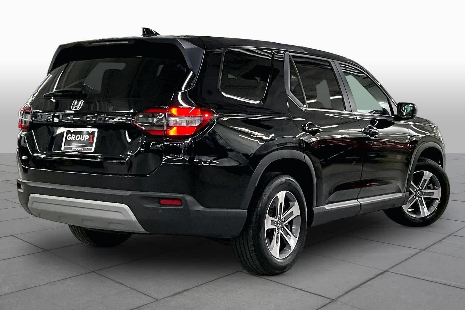 Used 2025 Crystal Black Pearl Honda EX-L image 12