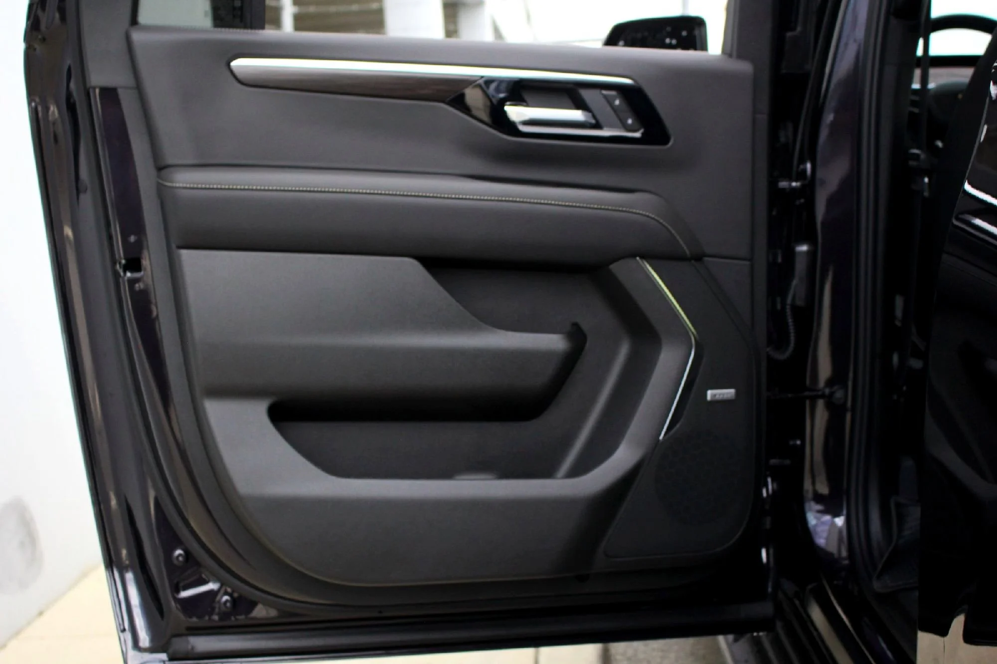 2026 Chevrolet Suburban Premier - Photo 20