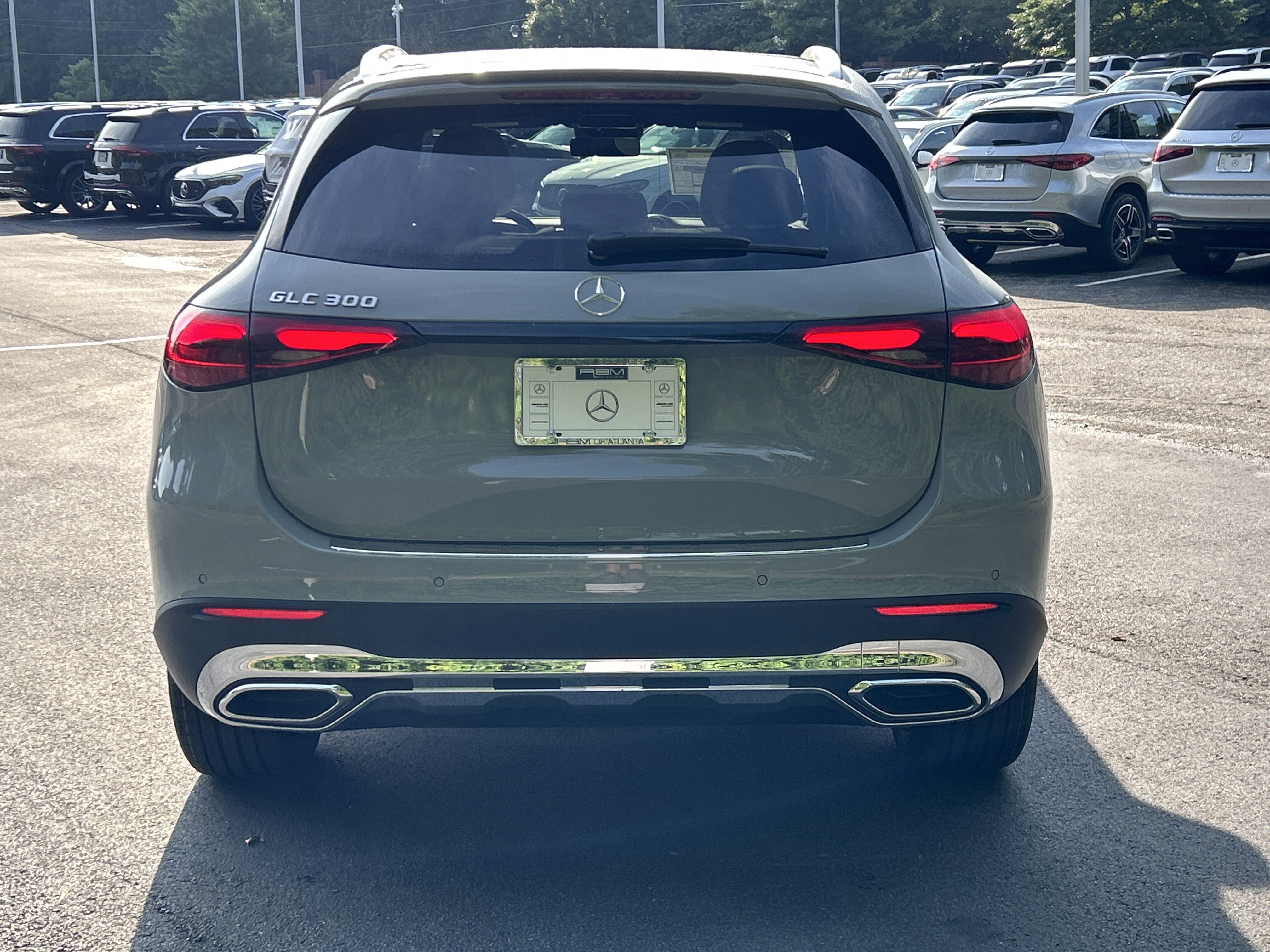 New 2026 MANUFAKTUR Alpine Grey Mercedes-Benz GLC 300 SUV image 7