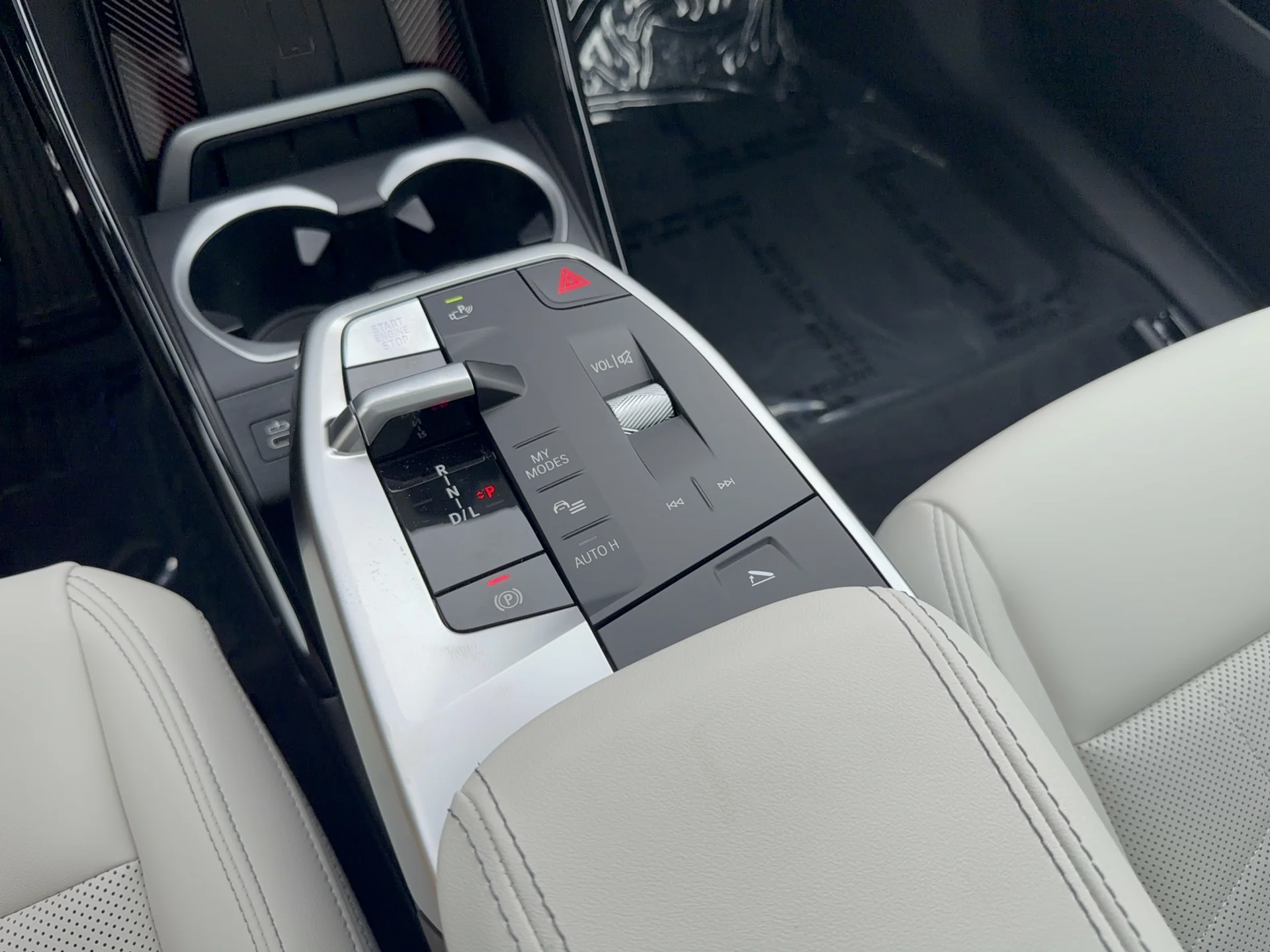 New 2026 Night Dusk Blue Metallic BMW xDrive28i image 19