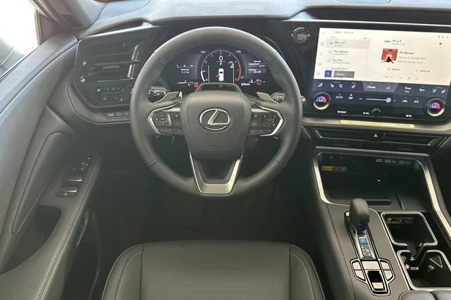 New 2026 Wind Chill Pearl Lexus PREMIUM AWD image 12