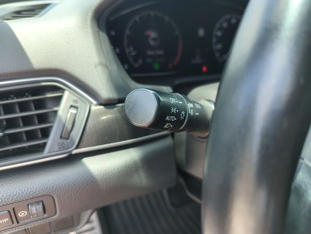 Used 2018  Honda Sport image 21