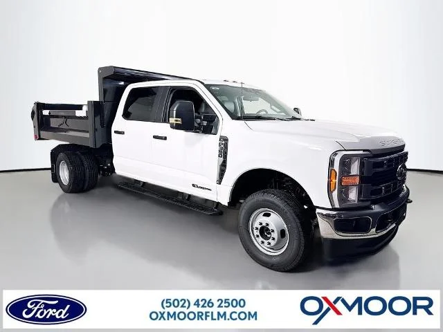 2025 Ford F-350 Super Duty Chassis Cab XL - Photo 33