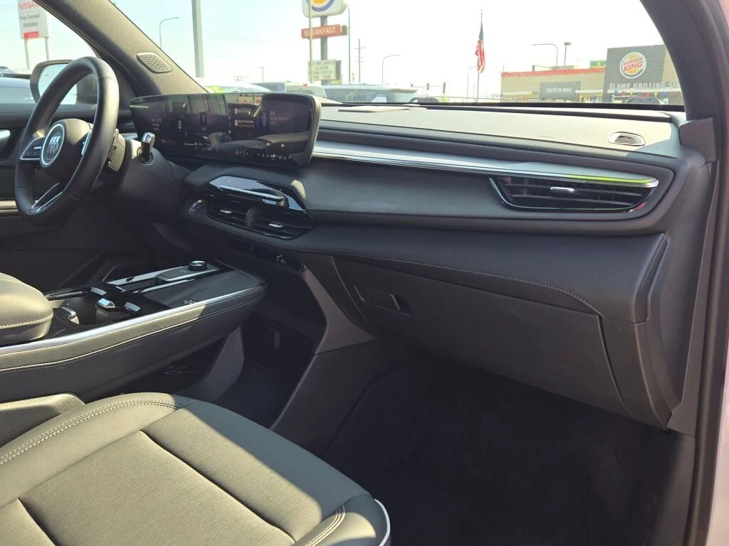 Used 2026 White Buick Preferred image 5