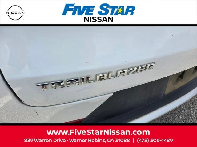 Used 2022 White Chevrolet LT image 10
