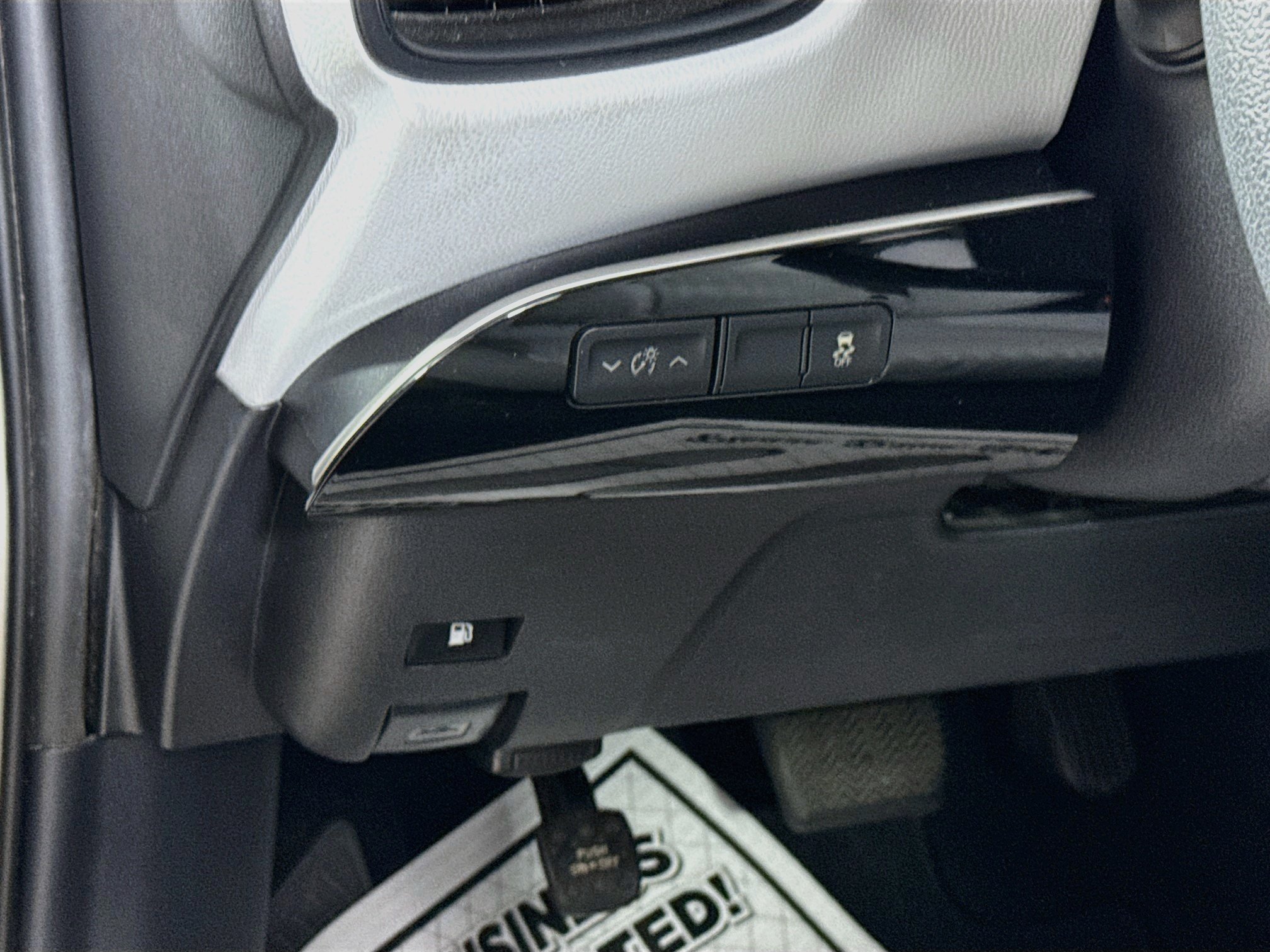 Used 2016 Classic Silver Metallic Toyota Two image 15