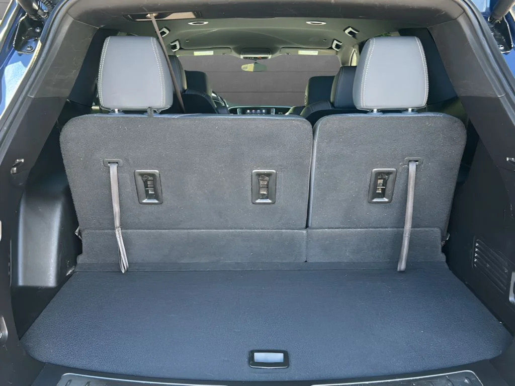Used 2023 Blue Buick Essence image 12
