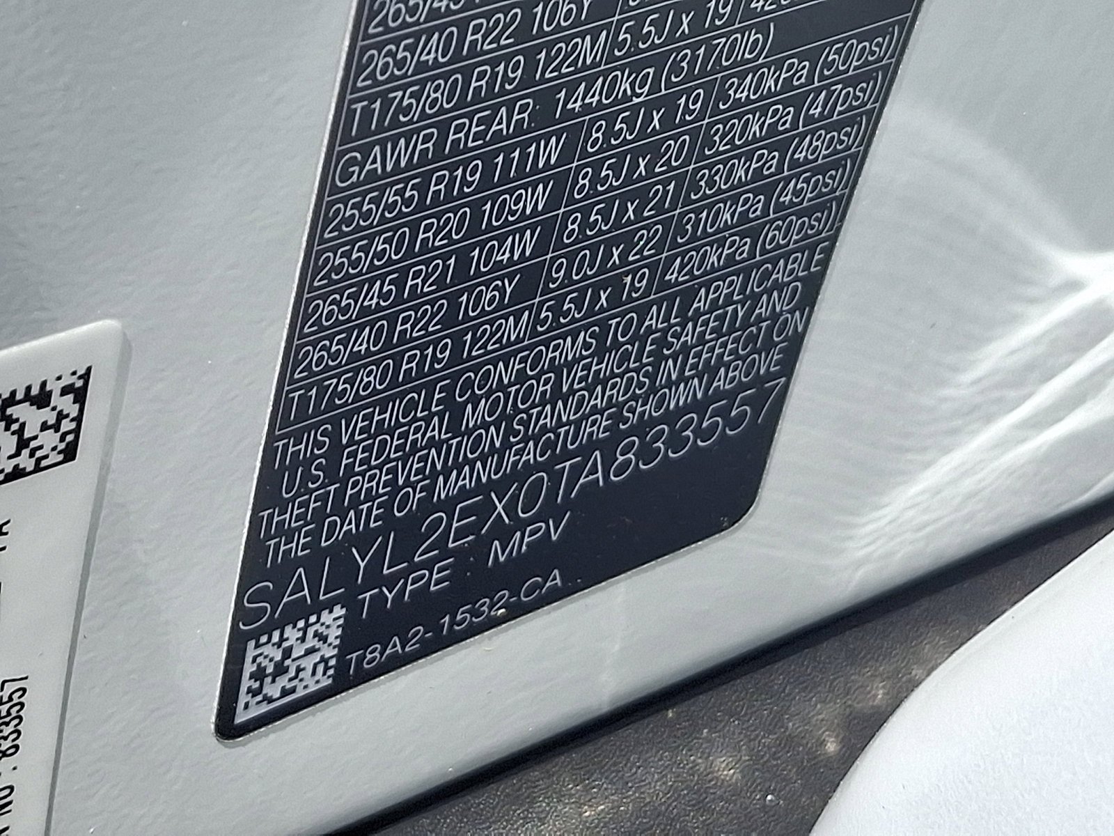 New 2026 Fuji White LAND ROVER Dynamic SE image 19