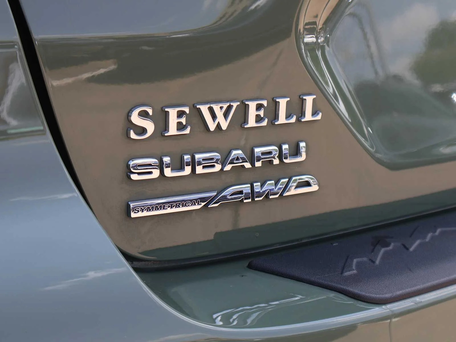Certified Used 2024 Alpine Green Subaru Sport image 12