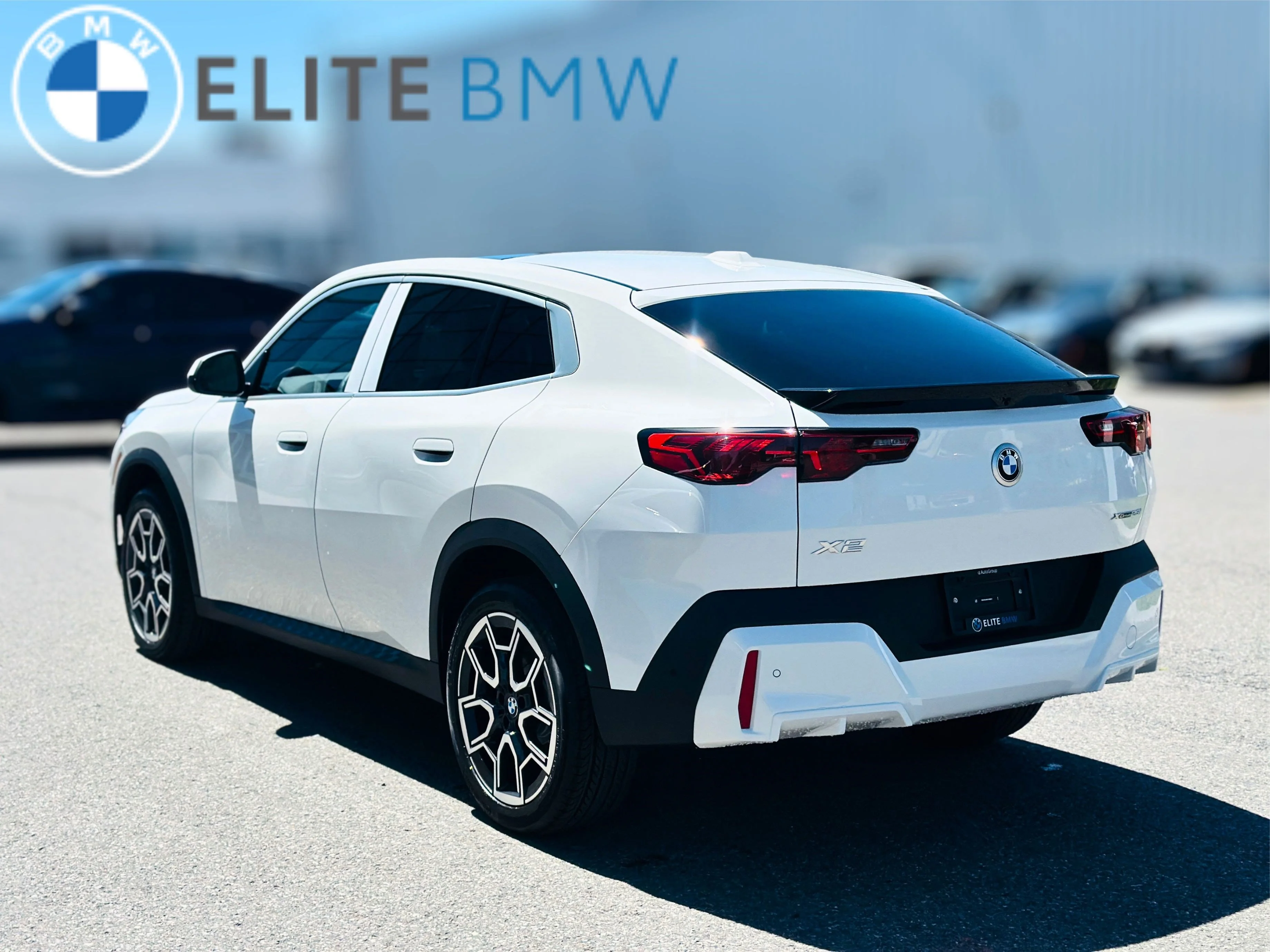 Used 2026 Mineral White Metallic BMW xDrive28i image 9