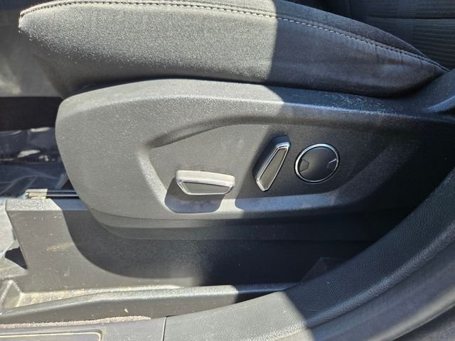 Used 2019 Gray Ford SEL image 11