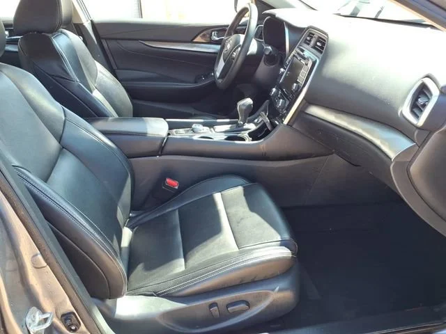 Used 2022 Gray Nissan SV Xtronic CVT image 21