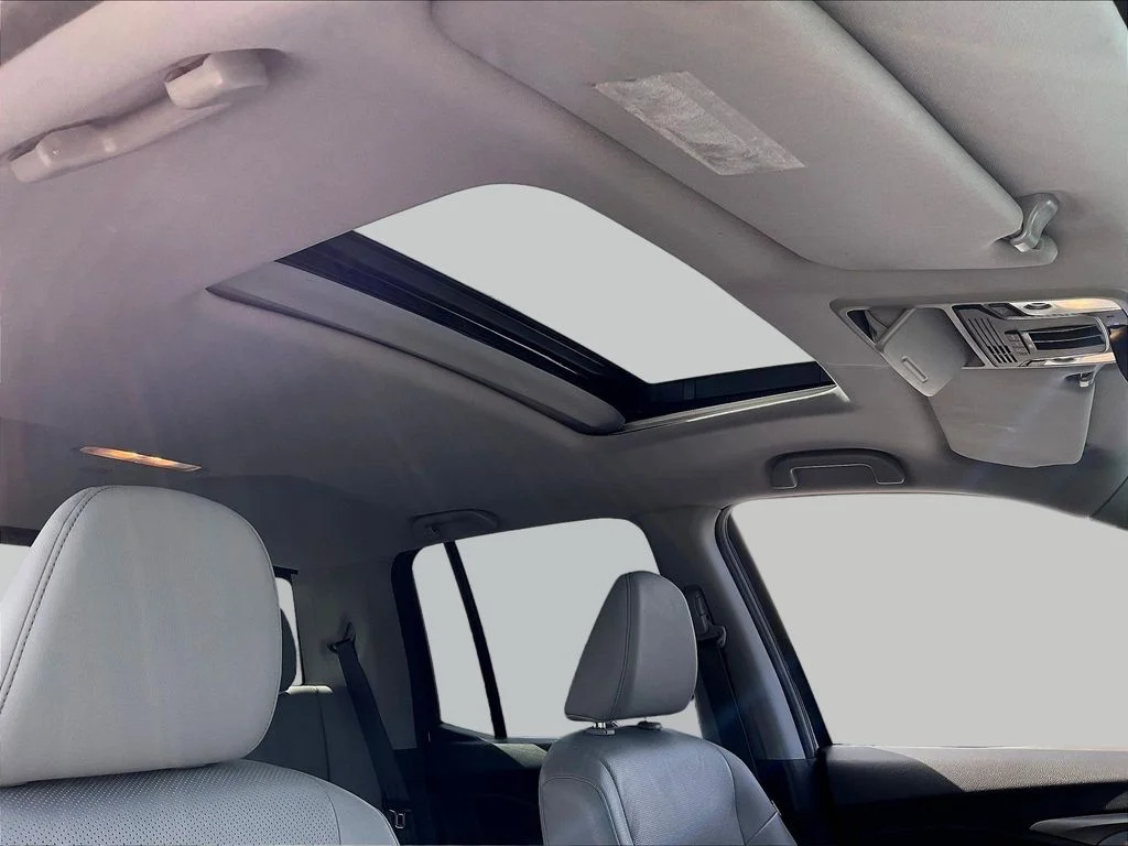 Certified Used 2019 Obsidian Blue Pearl Honda RTL image 30