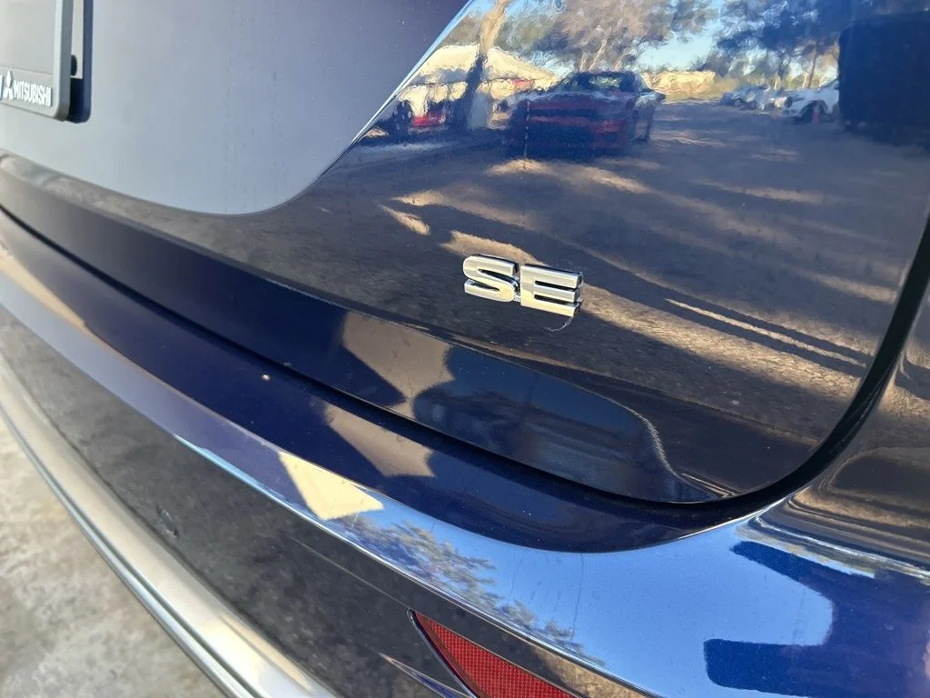 New 2026 Blue Mitsubishi SE 1.5T 2WD image 19