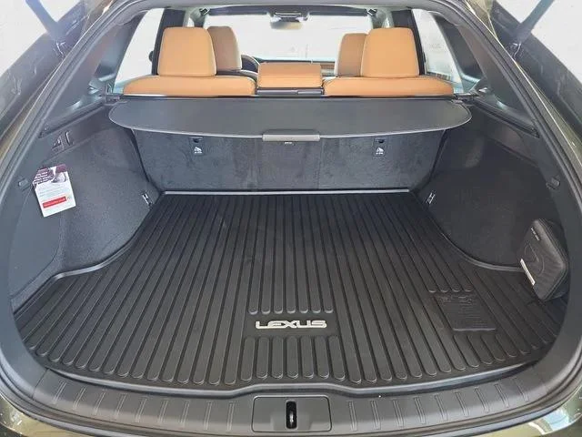 New 2026 Nori Green Pearl Lexus PREMIUM image 19