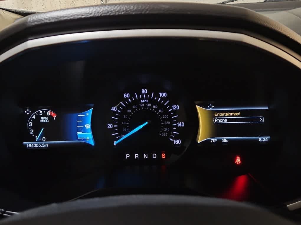 Used 2018 Oxford White Ford SEL image 11