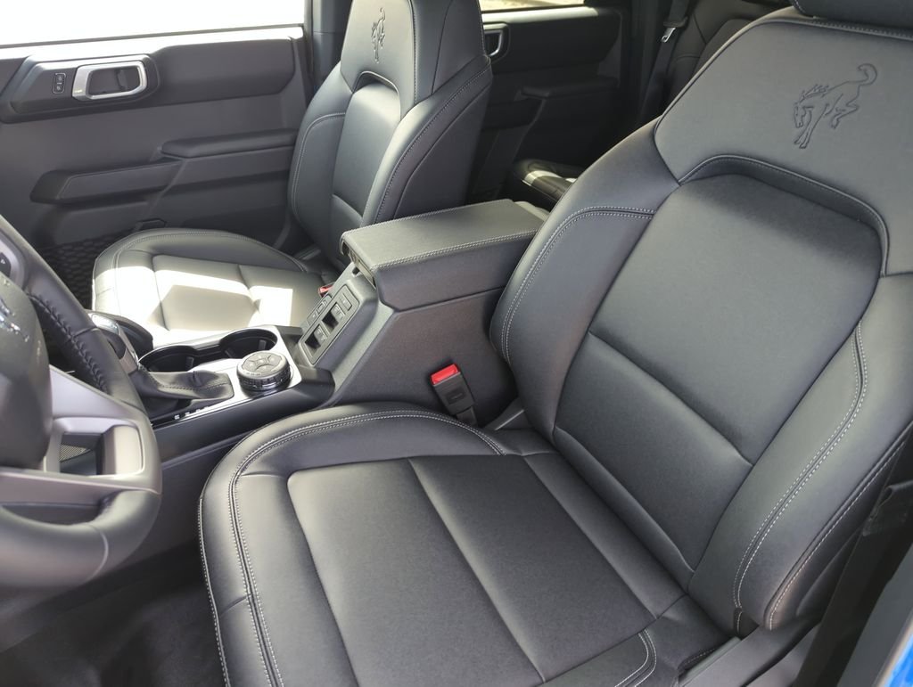 New 2026 Velocity Blue Metallic Ford Badlands® image 11