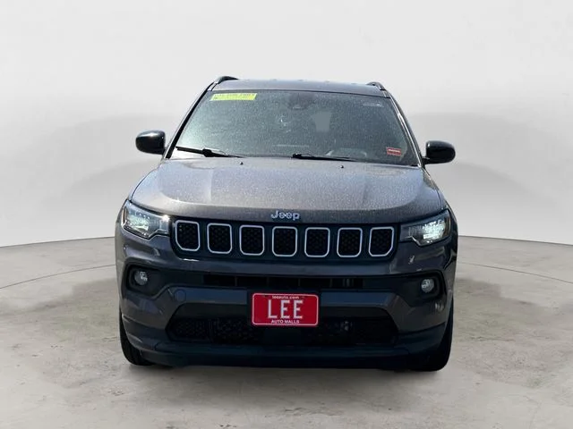Used 2024 Gray Jeep Latitude image 8