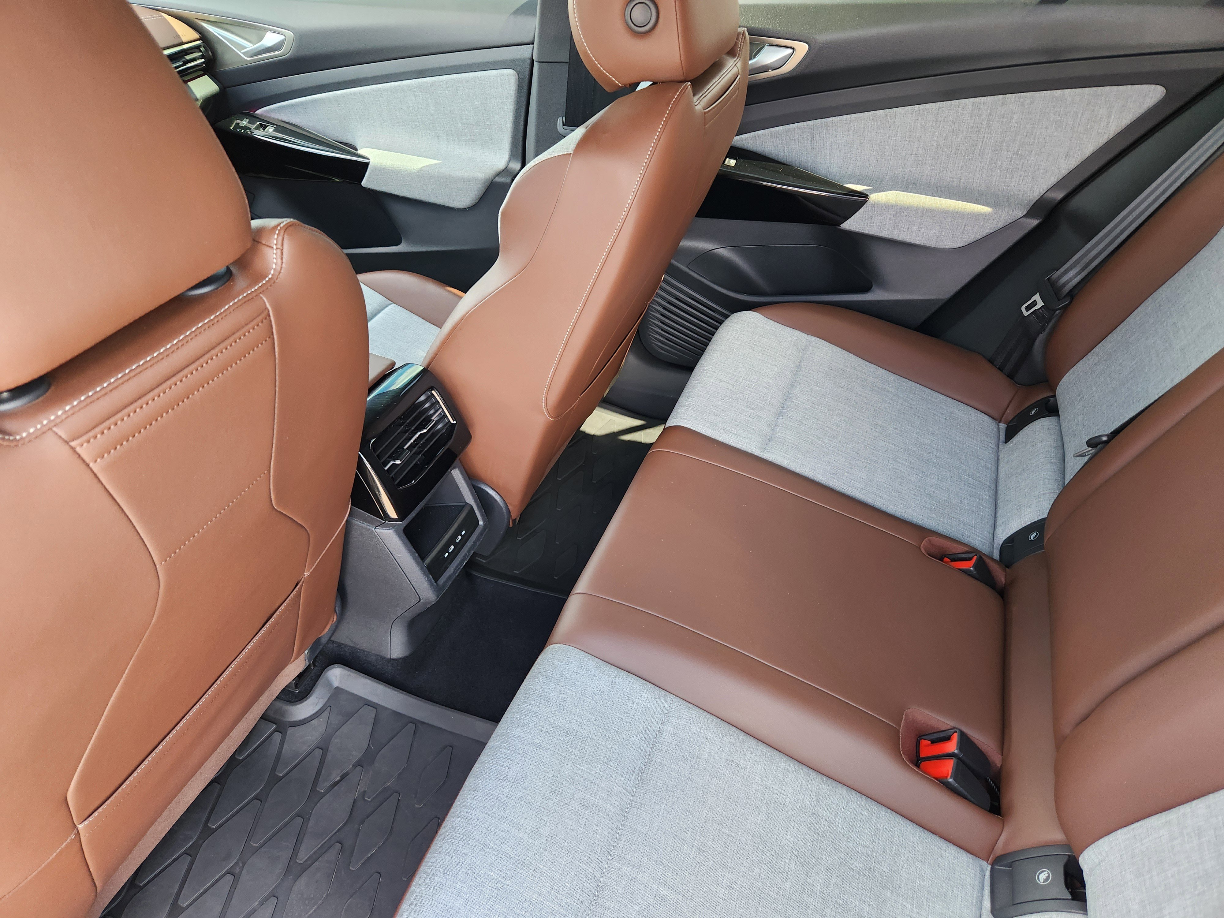 Certified Used 2023 Black Volkswagen Pro image 24