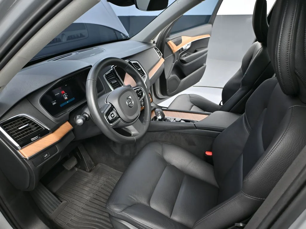 2024 Volvo XC90 Plus - Photo 23