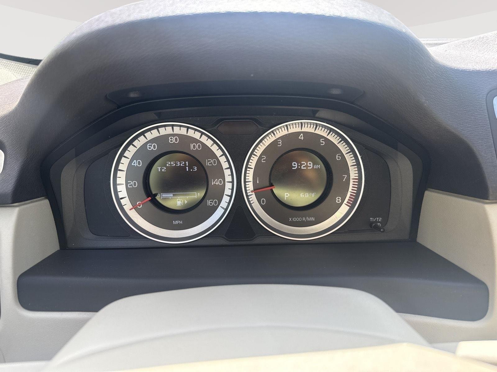 Used 2012 Volvo XC70 3.2 Premier with VIN YV4952BLXC1130598 for sale in Kansas City