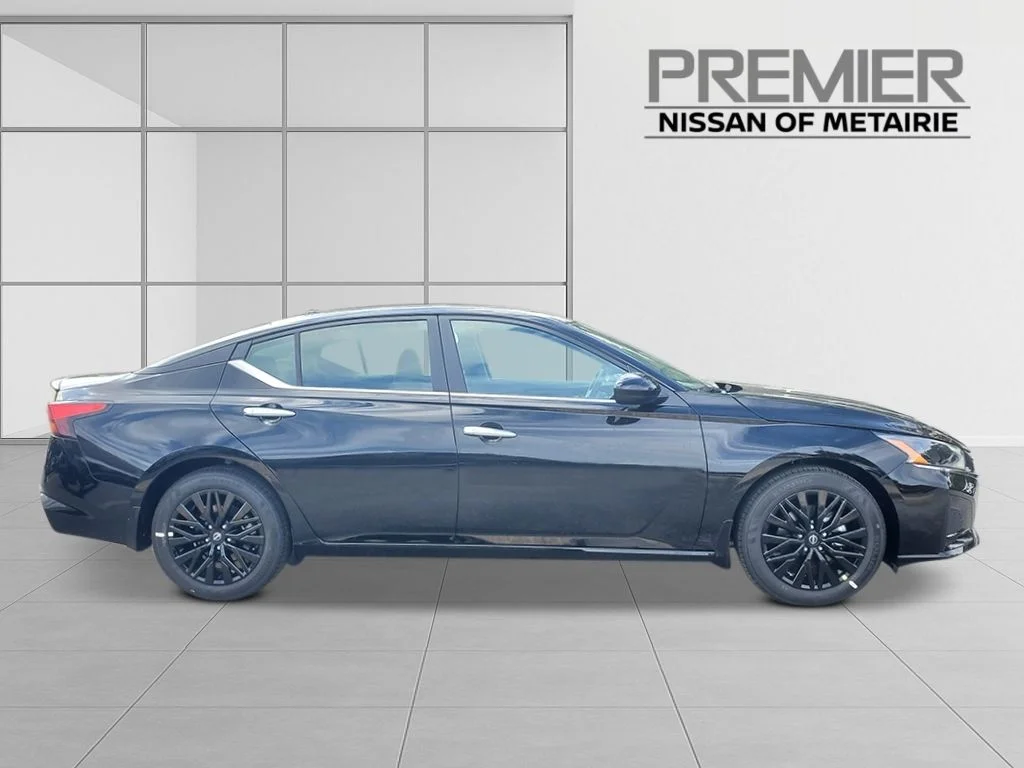 New 2026 Black Nissan 2.5 SV image 7
