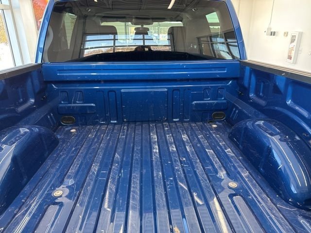 Used 2025 Blue Metallic Ford XLT image 8
