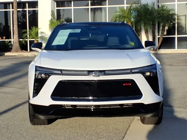 Used 2026 Polar White Tricoat Chevrolet RS image 2