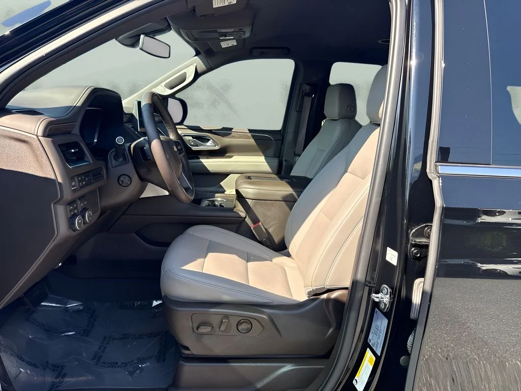 Used 2022 Black Chevrolet LT image 9