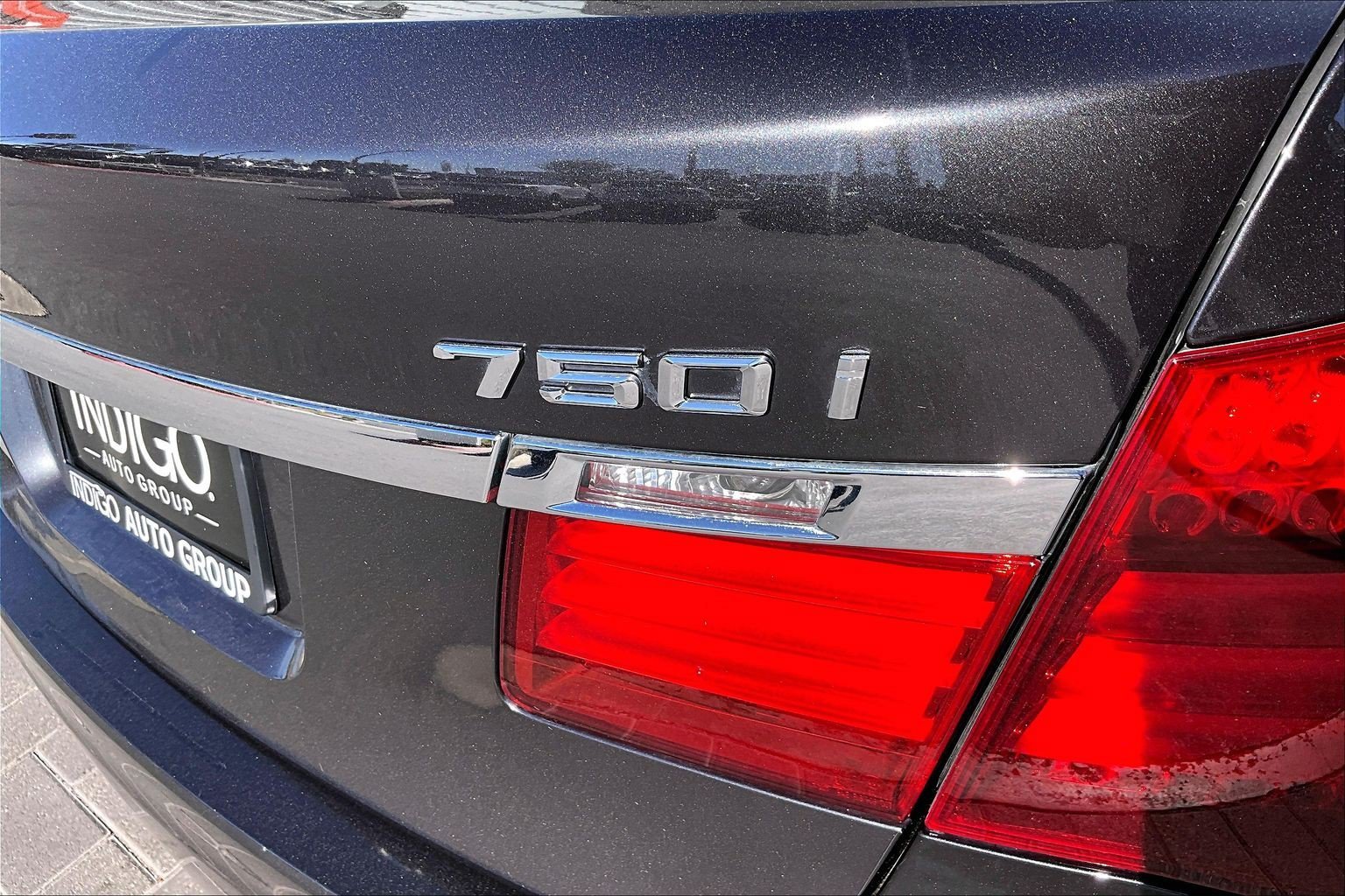 Used 2014 Gray BMW 750i image 8