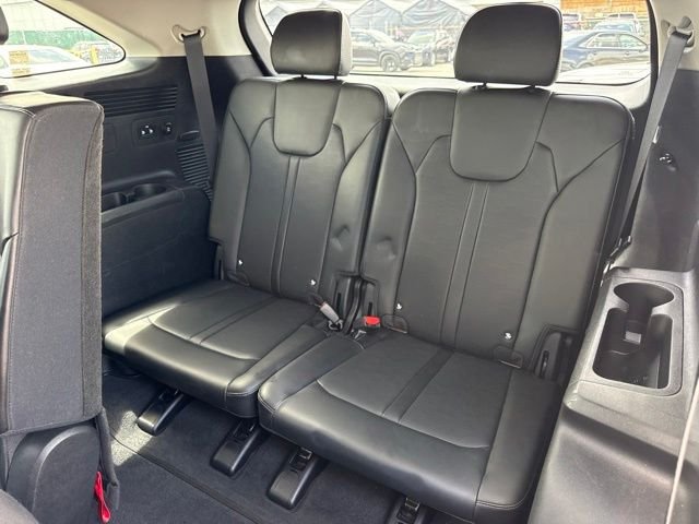 Used 2024 Silver Kia S image 13