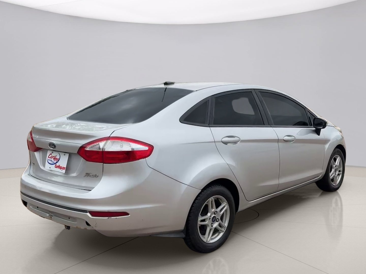 Used 2017 Silver Ford SE image 5