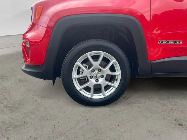 Used 2023 Red Jeep Latitude image 14