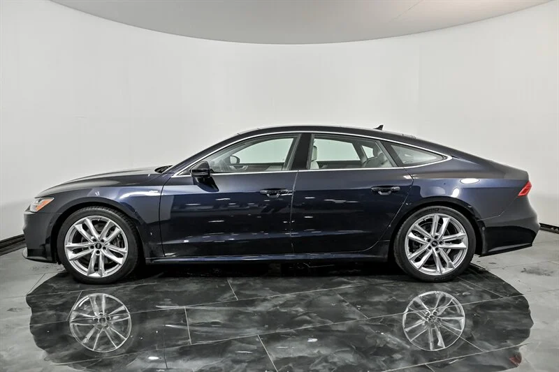 Used 2022 Firmament Blue Metallic Audi quattro Prestige 55 TFSI image 6