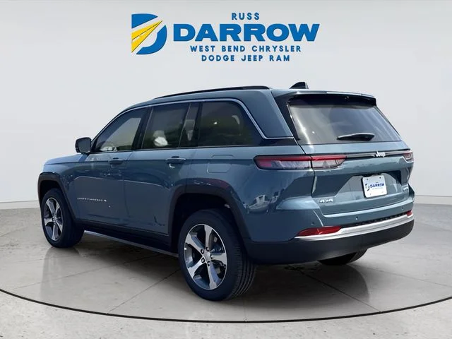 New 2026 Steel Blue Exterior Paint Jeep Limited image 3