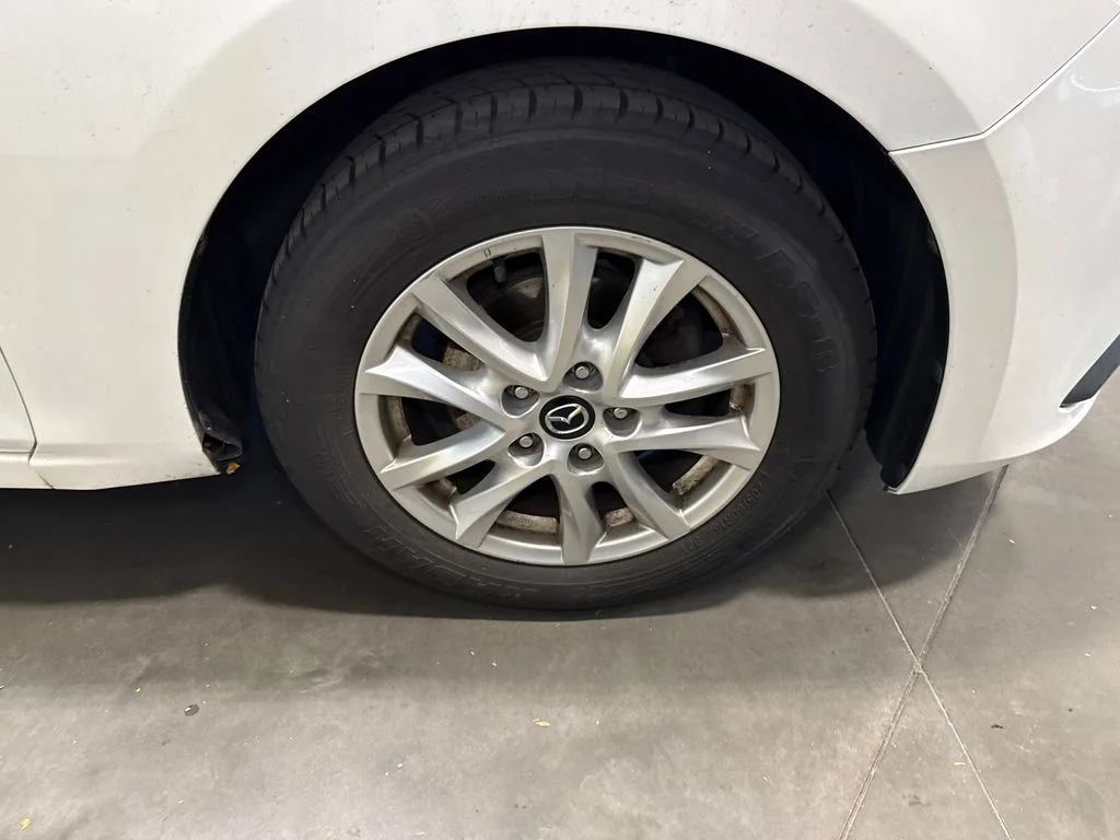 Used 2015 White Mazda i Touring image 16