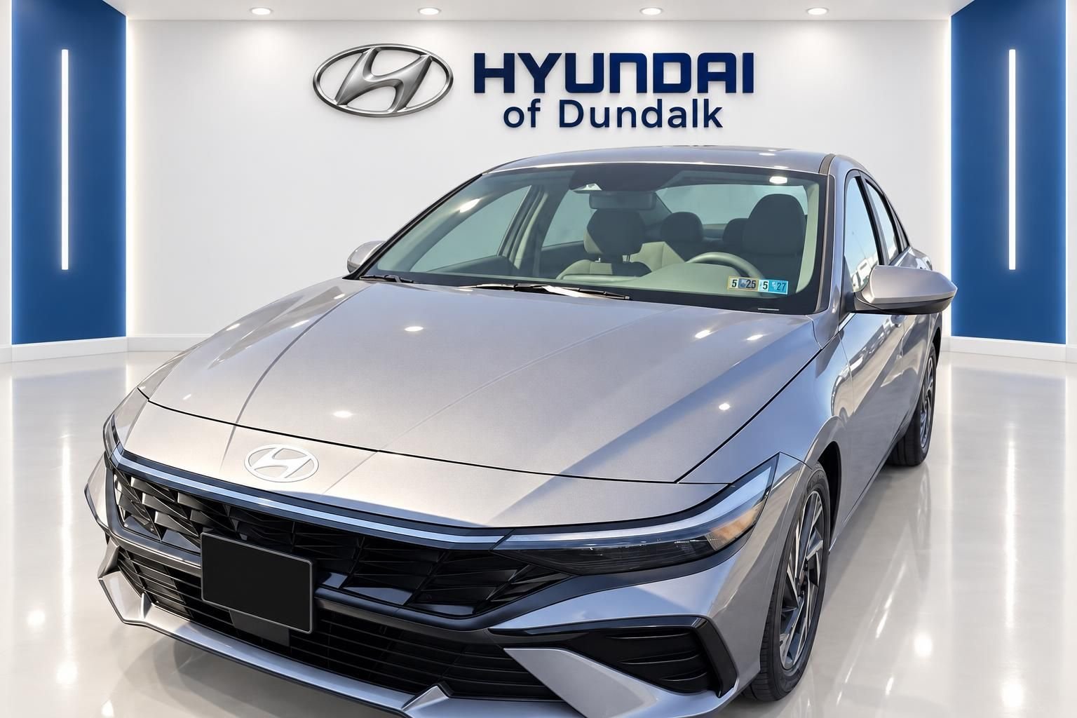 Used 2024 Silver Hyundai SEL image 5