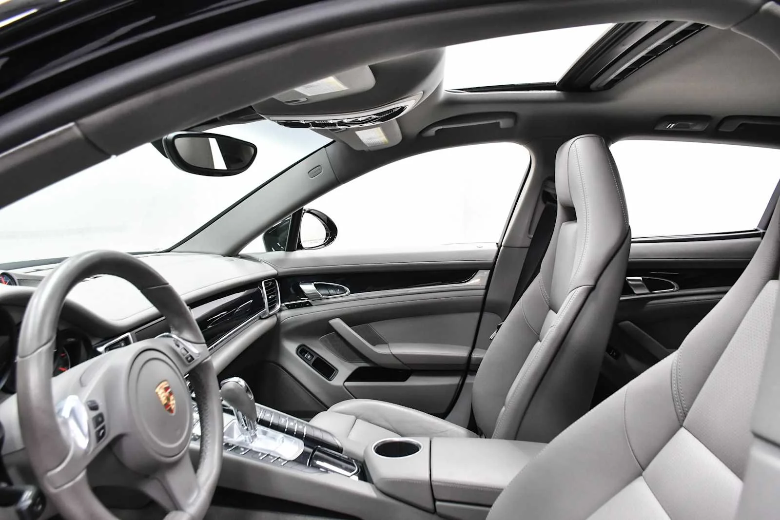 Used 2013 Black Porsche  image 12